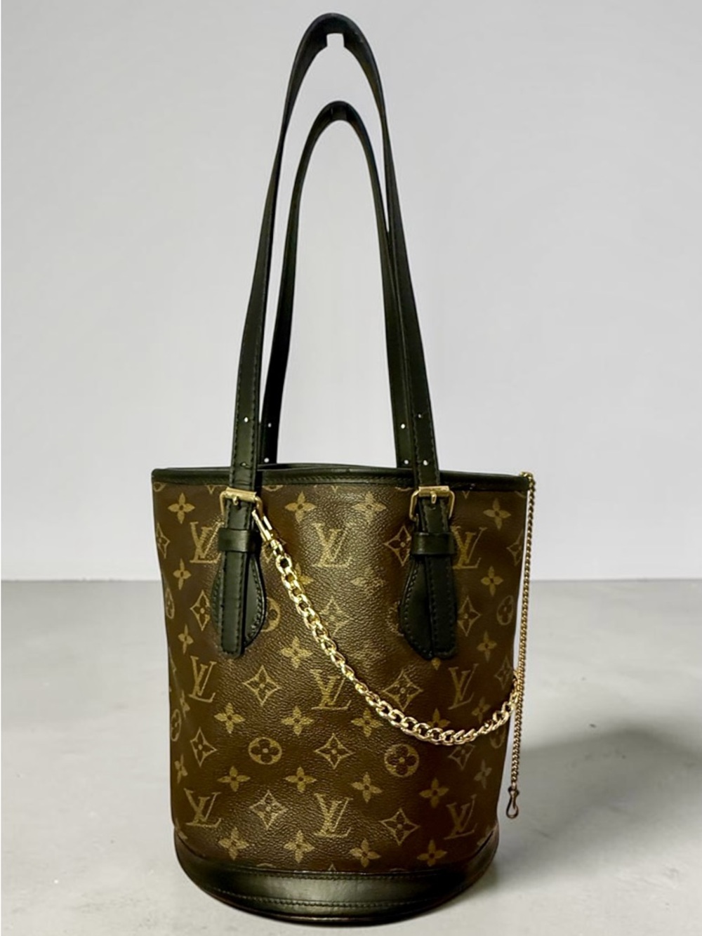 ✨ Louis Vuitton Monogram Bucket PM W/COA